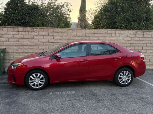 Used 2016 Toyota Corolla S FWD image 2