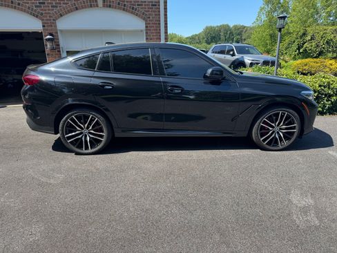 Used 2023 BMW X6 xDrive40i w/ M Sport Package AWD/4WD image 8