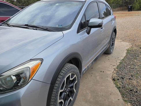 Used 2017 Subaru Crosstrek 2.0i Limited image 5