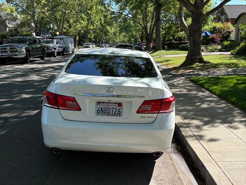 Used 2011 Lexus ES 350 image 6