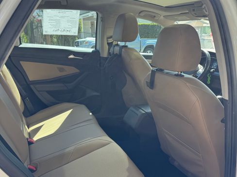 Used 2019 Volkswagen Jetta SE FWD image 18