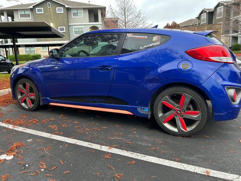 Used 2013 Hyundai Veloster Turbo image 6