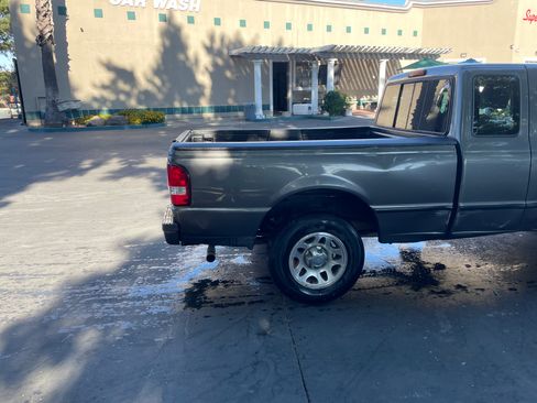 Used 2010 Ford Ranger XLT image 11
