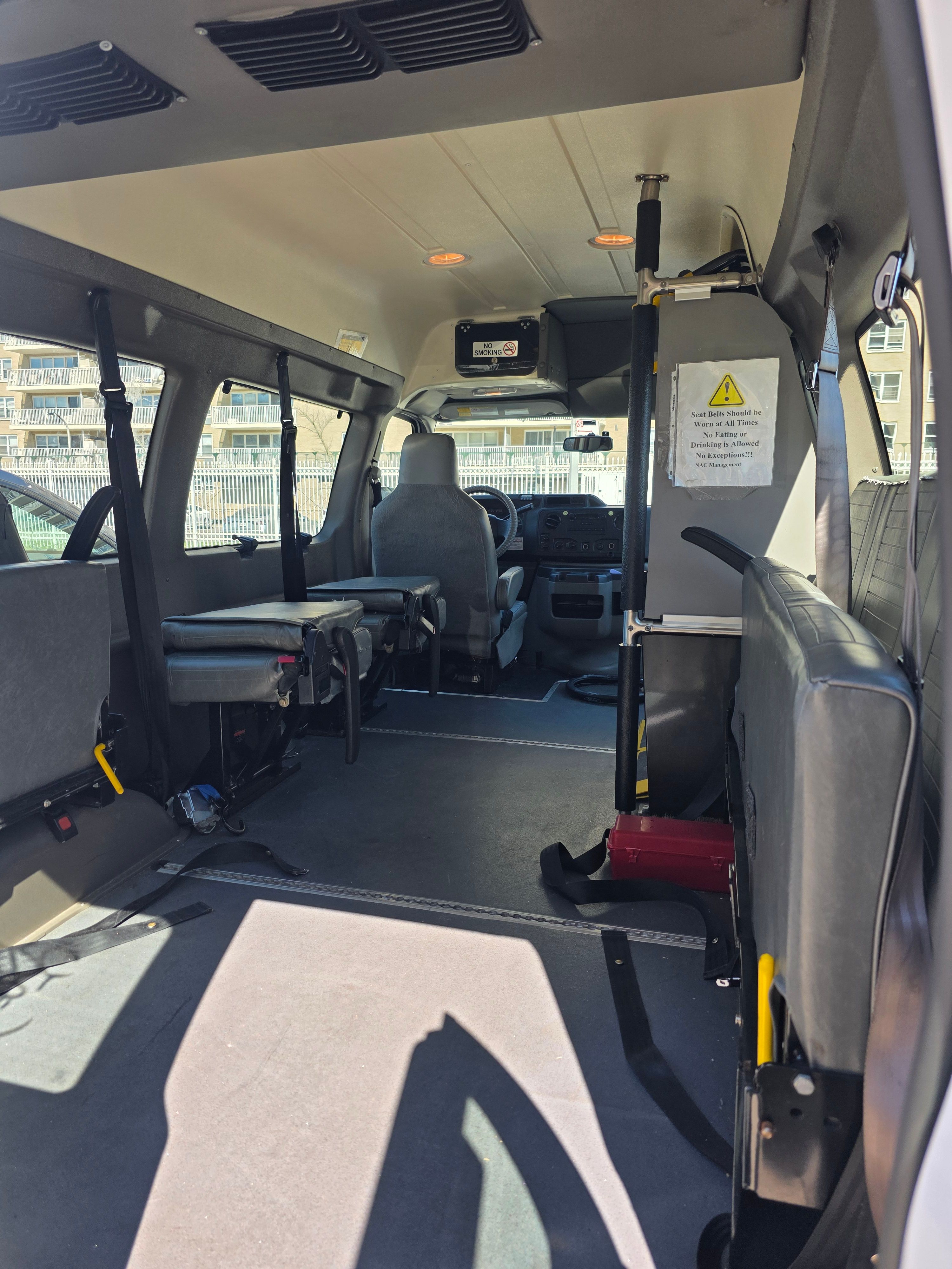 Used 2014 Ford E-250 and Econoline 250 w/ Power Group RWD image 4