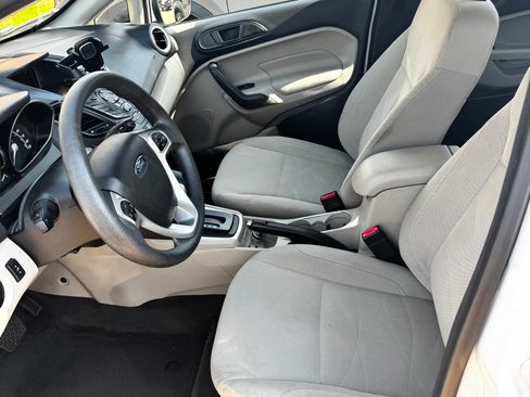 Used 2019 Ford Fiesta SE FWD image 16