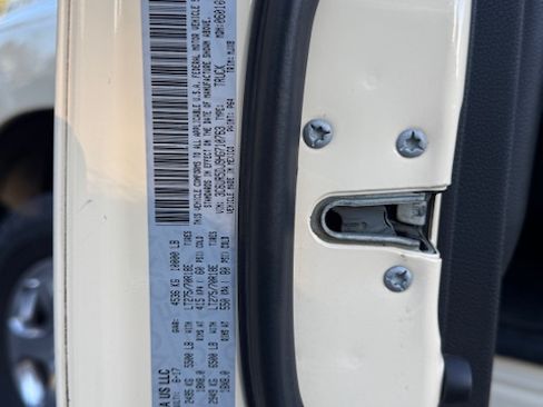 Used 2017 RAM 2500 Big Horn image 22