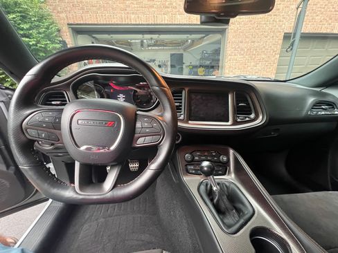 Used 2020 Dodge Challenger R/T Scat Pack RWD image 17