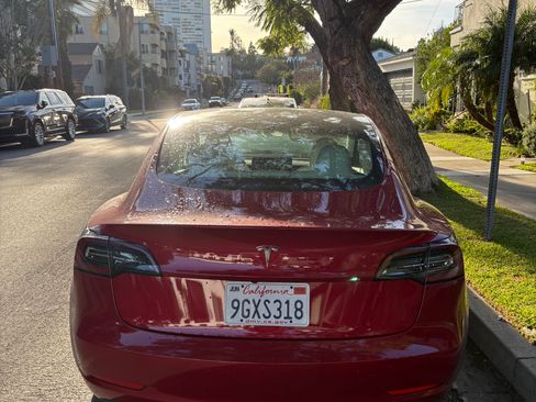 Used 2023 Tesla Model 3 Standard Range image 5