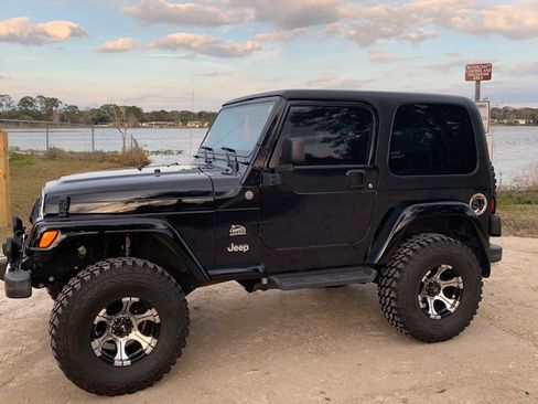 Used 2004 Jeep Wrangler Sahara w/ Dual Top Group image 1