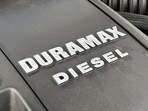 Used 2023 Chevrolet Silverado 1500 LTZ image 23