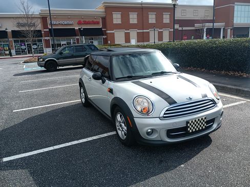 Used 2012 MINI Cooper Hardtop image 9