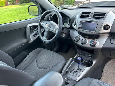 Used 2009 Toyota RAV4 Sport AWD/4WD image 4