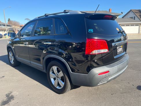 Used 2012 Kia Sorento EX AWD/4WD image 4