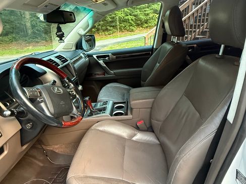 Used 2010 Lexus GX 460 AWD/4WD image 17