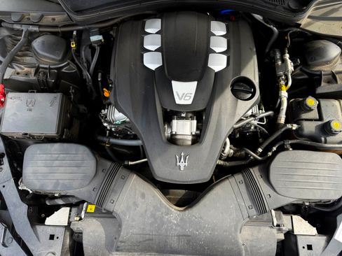 Used 2018 Maserati Ghibli image 12