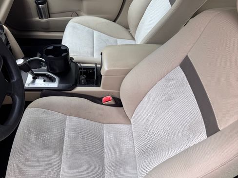 Used 2012 Toyota Camry LE FWD image 16