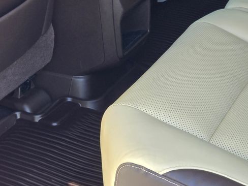 Used 2019 Lexus RX 350 AWD w/ Navigation Package image 17