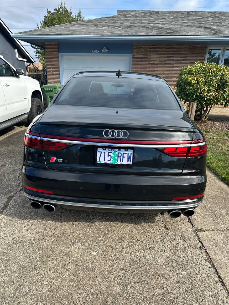 Used 2020 Audi S8 L w/ S8 Executive Package AWD/4WD image 10