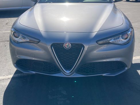Used 2019 Alfa Romeo Giulia RWD image 1