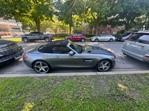 Used 2018 Mercedes-Benz AMG GT Roadster image 8