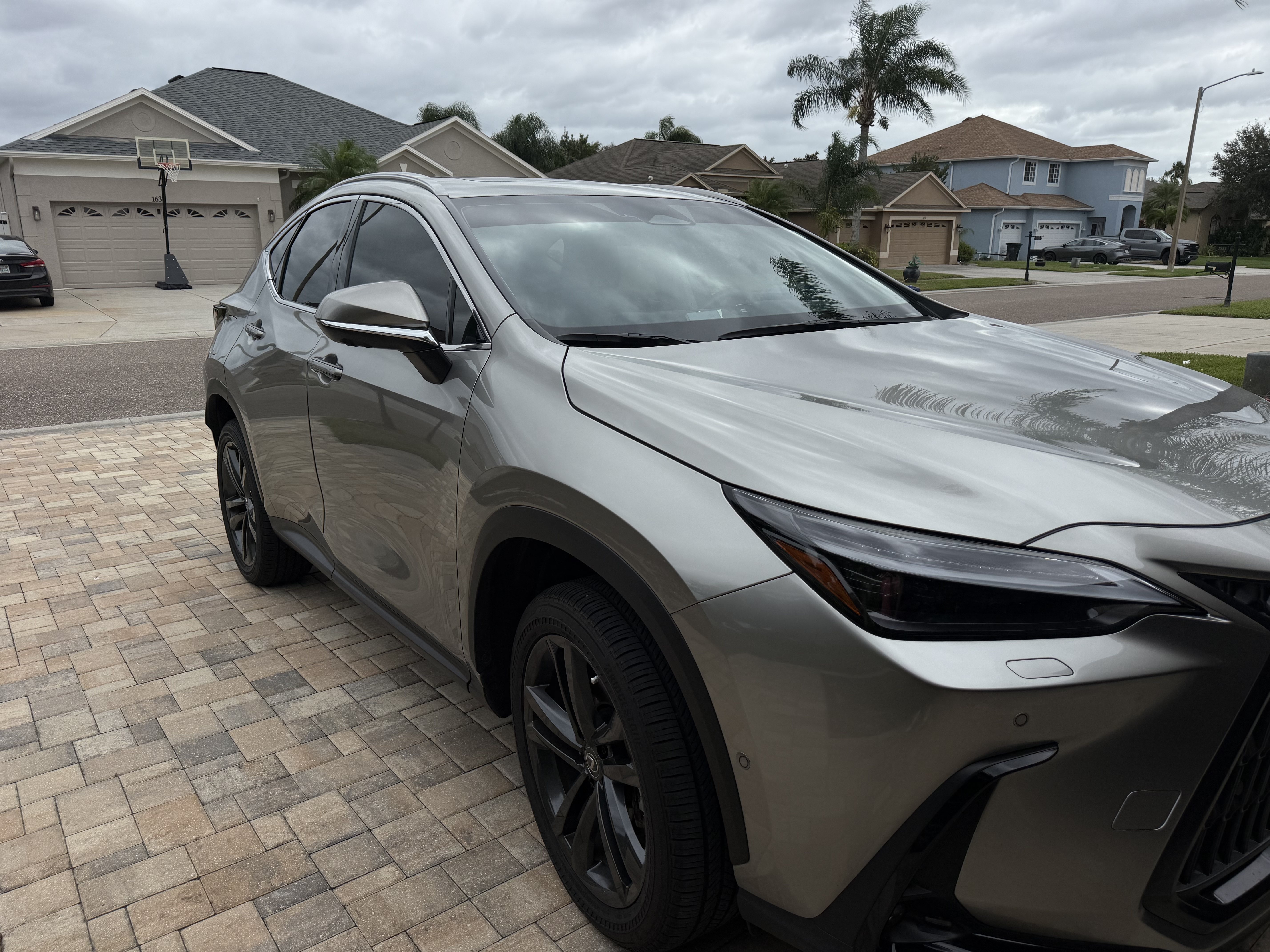 Used 2025 Lexus NX 450h+ AWD w/ Accessory Package (Z1) image 2