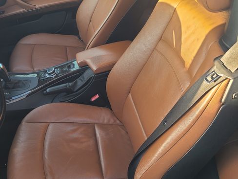 Used 2012 BMW 328i Convertible image 11