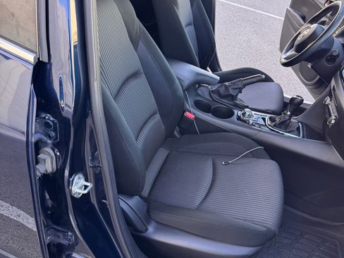 Used 2014 MAZDA MAZDA3 i Touring w/ Technology Package image 16