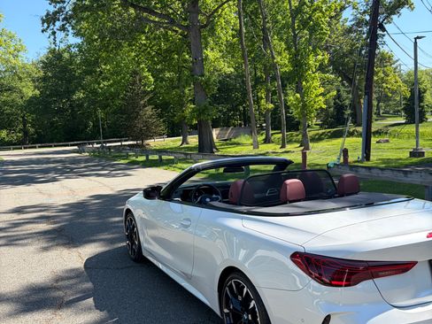 Used 2025 BMW M440i Convertible RWD image 9