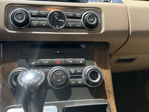 Used 2013 Land Rover Range Rover Sport HSE LUX w/ HSE Luxury Silver Pkg image 8