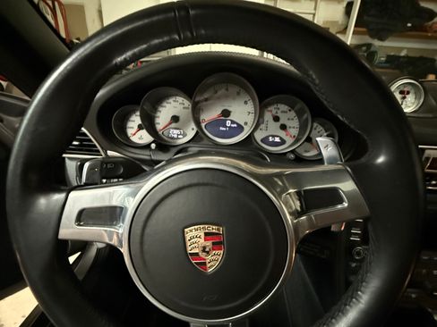 Used 2011 Porsche 911 Carrera 4S AWD/4WD image 13