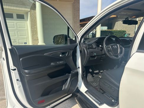 Used 2017 Honda Pilot EX-L image 5