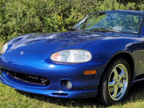Used 1999 MAZDA MX-5 Miata 10th Anniversary Edition image 24