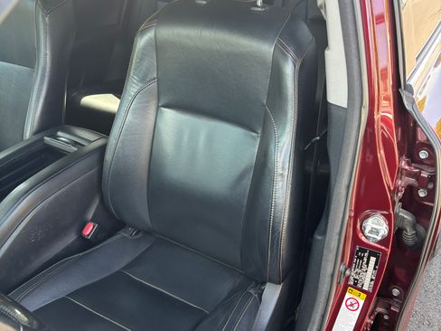 Used 2017 Toyota Highlander XLE image 10