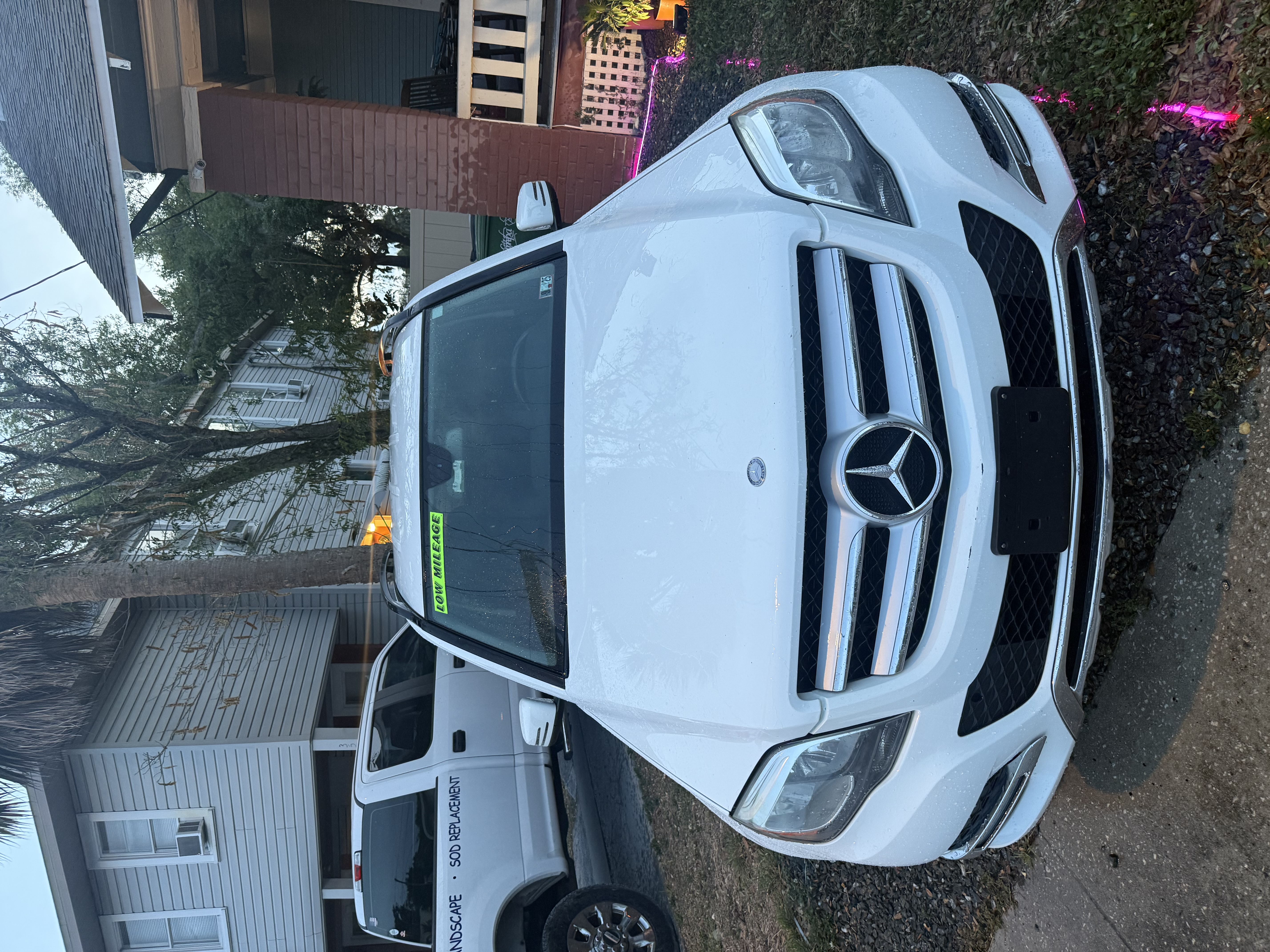 Used 2013 Mercedes-Benz GLK 350 4MATIC image 1