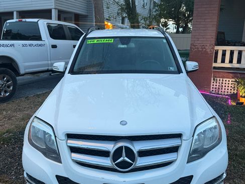 Used 2013 Mercedes-Benz GLK 350 4MATIC image 1