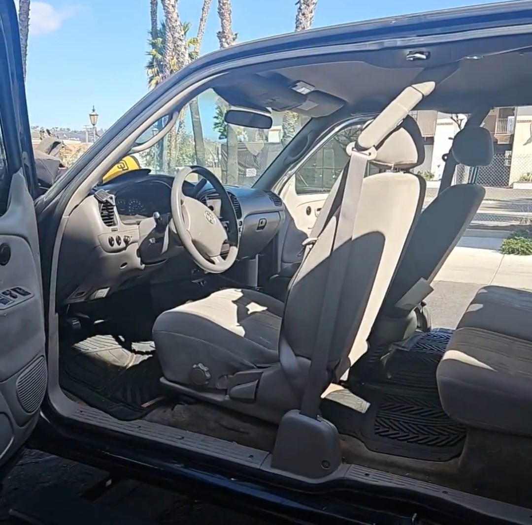Used 2006 Toyota Tundra SR5 w/ Towing Pkg RWD image 13