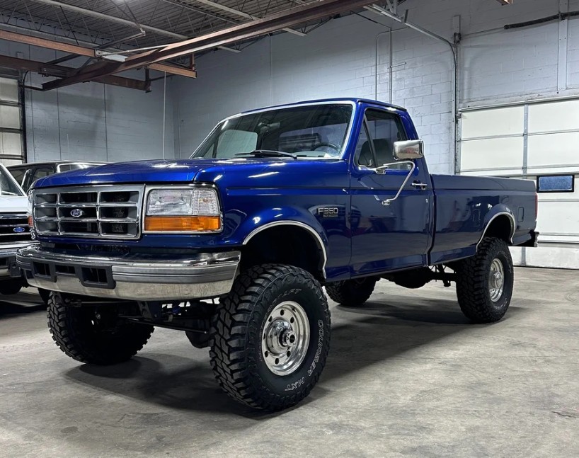Used 1997 Ford F350 4x4 Regular Cab image 1