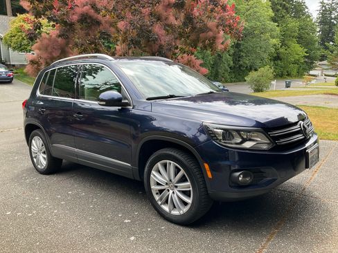 Used 2016 Volkswagen Tiguan SE AWD/4WD image 1