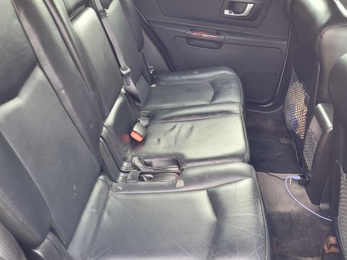 Used 2004 Cadillac SRX w/ Preferred Equipment Group image 13