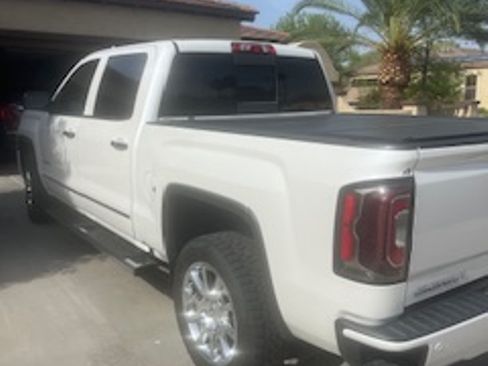 Used 2018 GMC Sierra 1500 Denali image 8