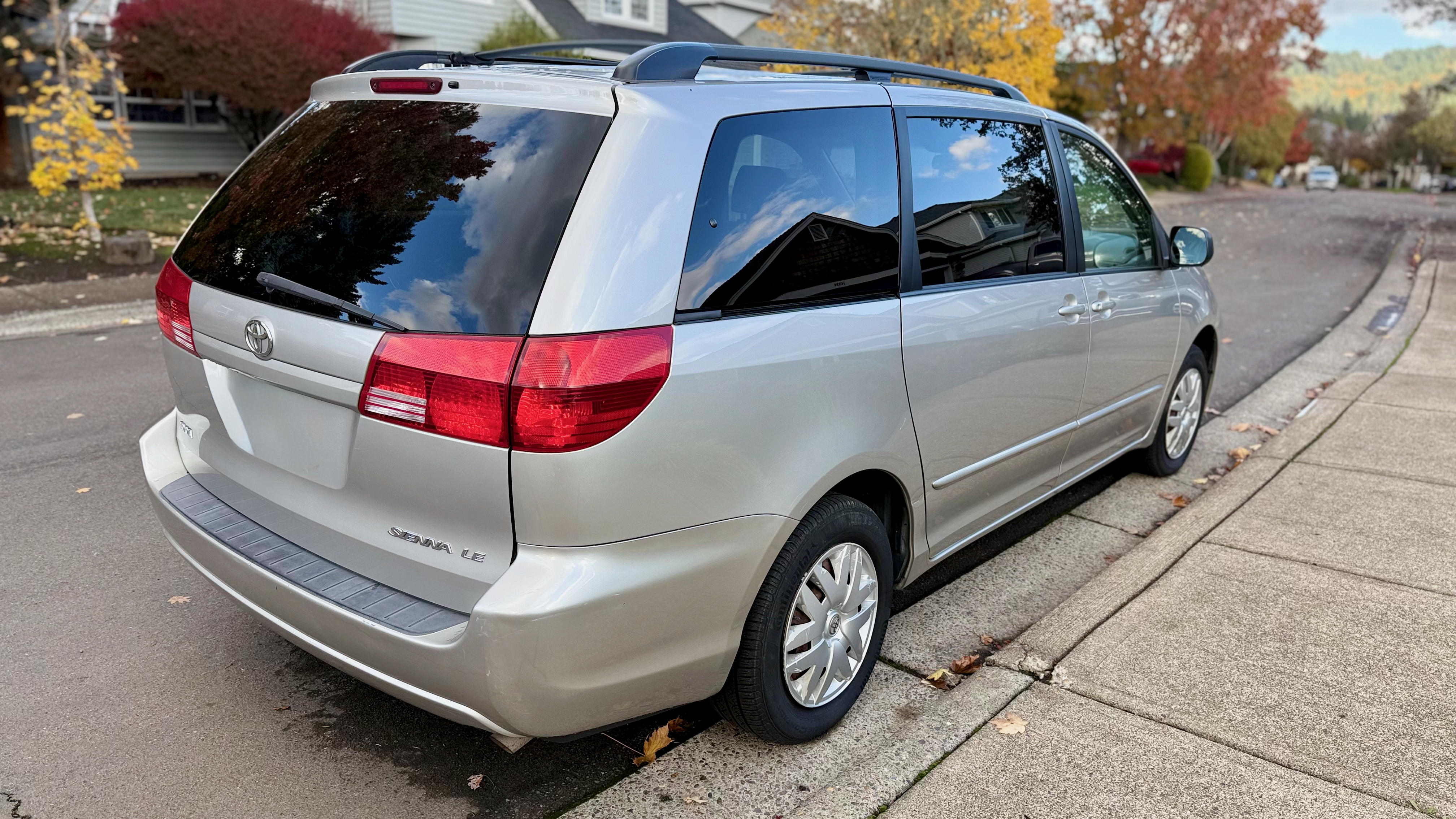 Used 2004 Toyota Sienna CE FWD image 5