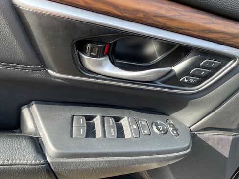 Used 2021 Honda CR-V Touring image 12