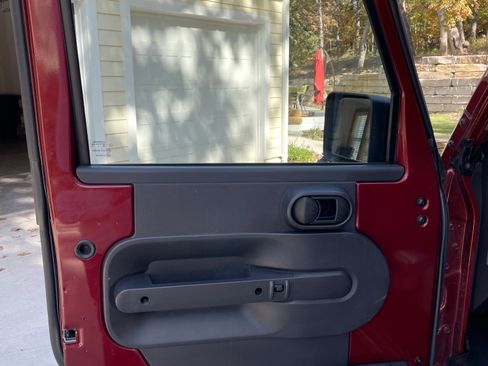 Used 2008 Jeep Wrangler Unlimited Sahara w/ Trailer Tow Group image 13