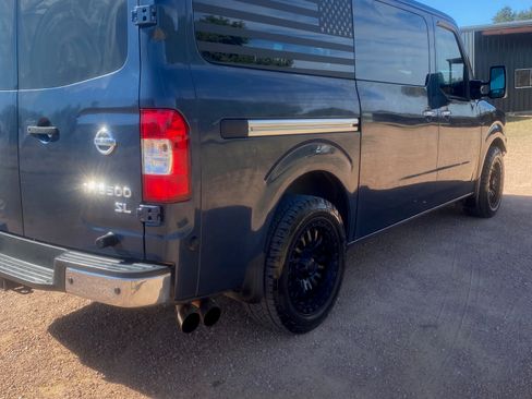 Used 2020 Nissan NV 3500 SL image 5