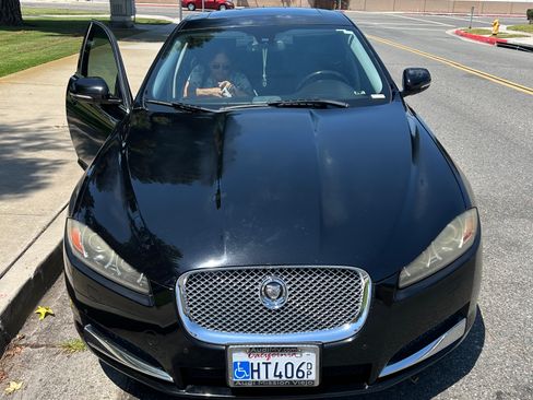 Used 2013 Jaguar XF 3.0 image 2
