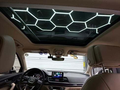 Used 2018 Audi Q5 Prestige w/ Prestige Package image 11