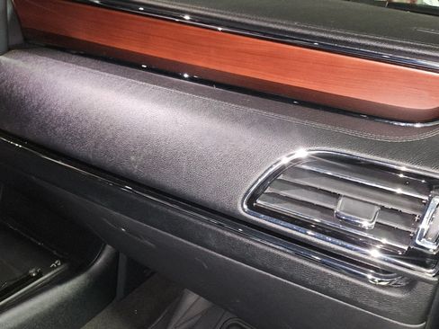 Used 2020 Lincoln Navigator L Reserve w/ Luxury Package image 5