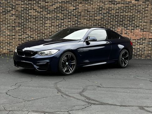 Used 2016 BMW M4 Coupe image 2