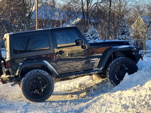 Used 2015 Jeep Wrangler Sport AWD/4WD image 28