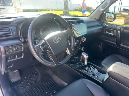 Used 2019 Toyota 4Runner TRD Off-Road Premium image 13